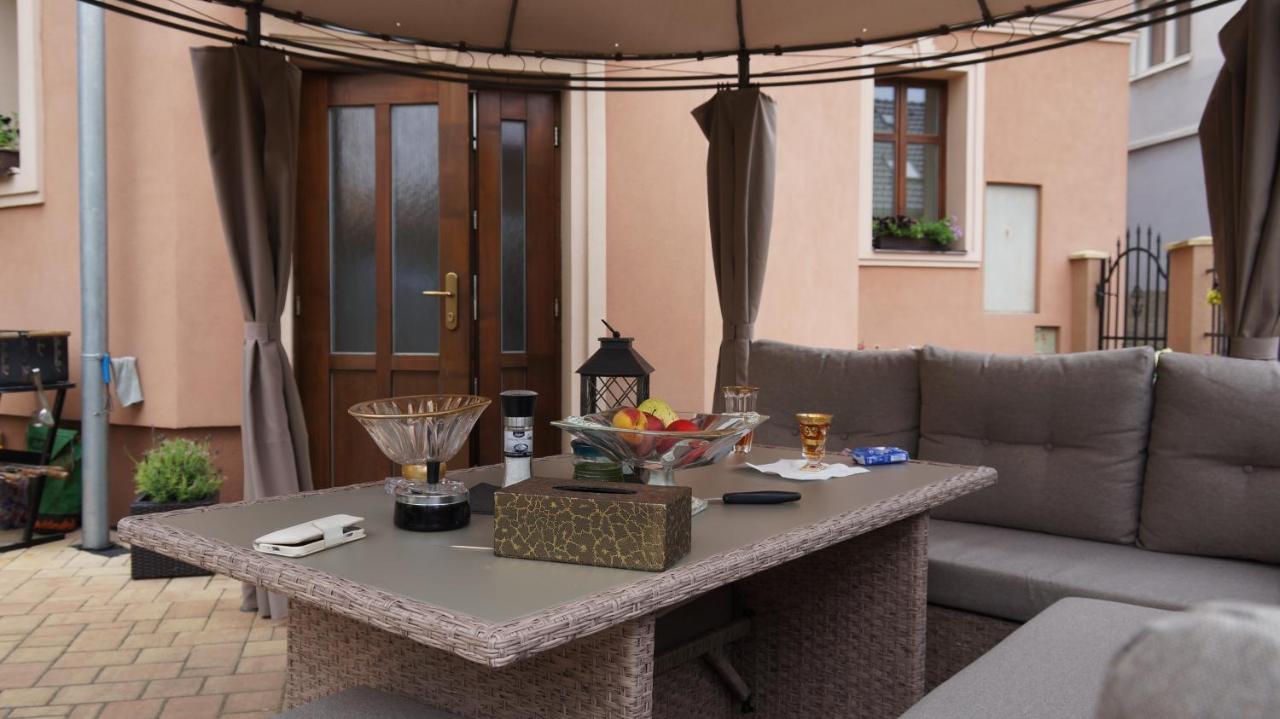 Apartamento U Salonu Virginia Česká Kamenice Exterior foto